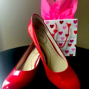 LifeStride Parigi Pump Fire-Red Women’s Size 8M